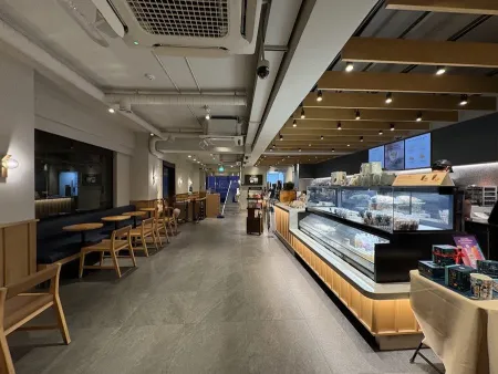 Starbucks Apgujeong Station