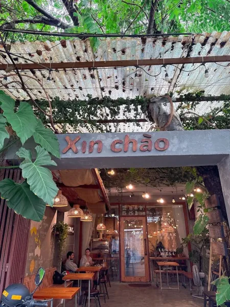 The Hideout café