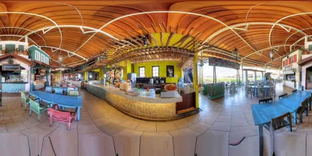 Beachwalk Shopping Center
