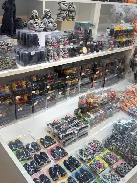 Jeju Sarang Souvenir Shop