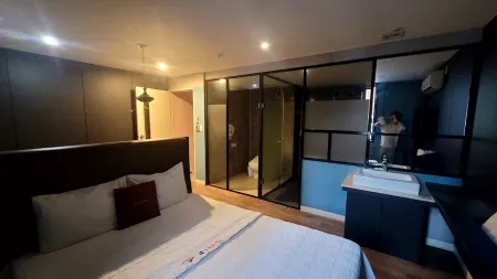 Home Hotel