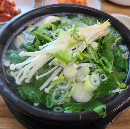 束草河豚店