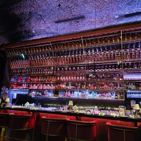 Synthesis 食拿酒稳: Traditional Chinese Medical Hall Inspired Restaurant & Cocktail Bar (Suntec City)