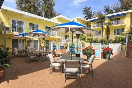 The Hollywood Roosevelt