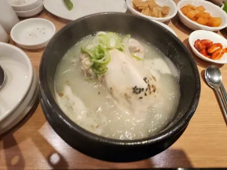 닭올닭죽전점