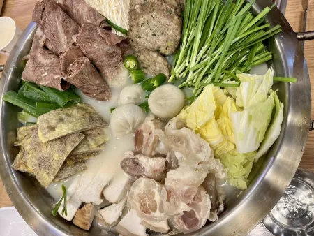 육전국밥 군자역점