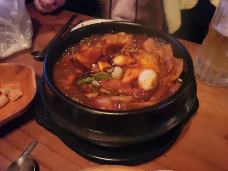 Yeokjeon Grandma Beer Sinnonhyeon Branch