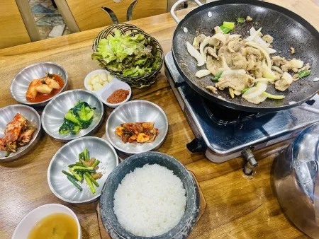 Songjeong Dolsotbap