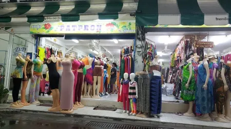 Baiyoke Night Market