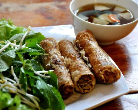Noodle & Roll