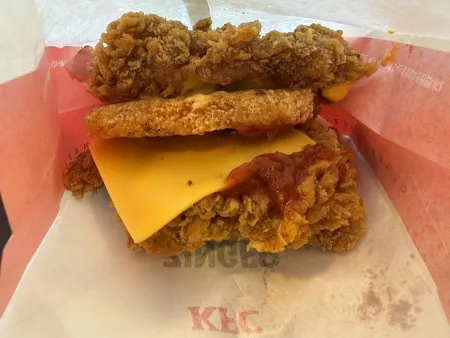KFC Yeoksam Station