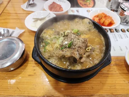 큰맘할매순대국
