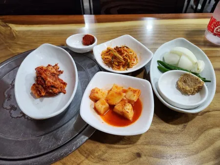 Cheoljune Gomtang Seolleongtang