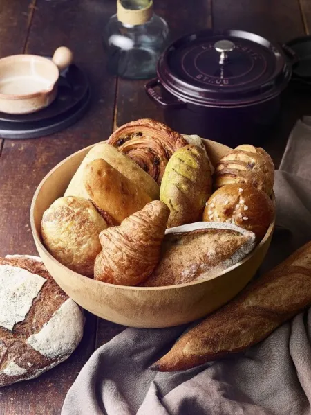 MAISON KAYSER Daimaru Tokyo Store
