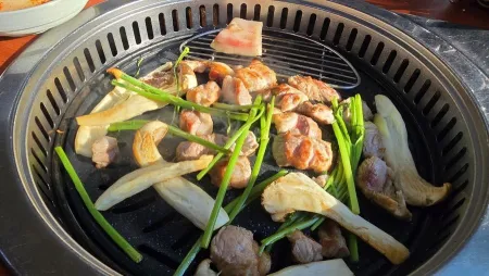 Hoengseong Saenggogi Jip