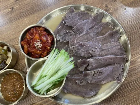 Yangban Daek Hamheung Naengmyeon