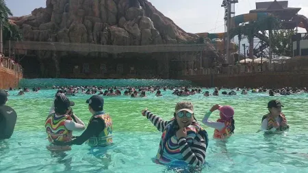 Gimhae Lotte Water Park