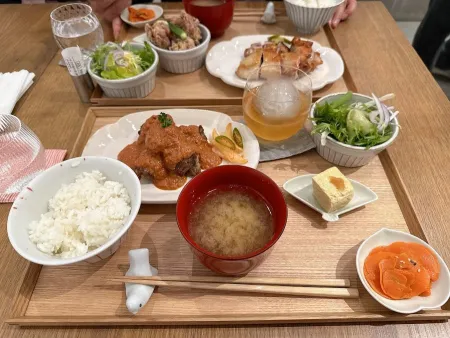小器食堂 微風南山店