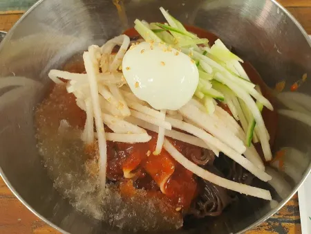 Cheongsugol Chik Naengmyeon