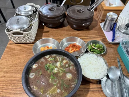 Yeonghwajeong Hangover Soup