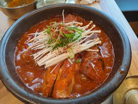 Dalbit-e Guun Godeungeo Songcheon Branch