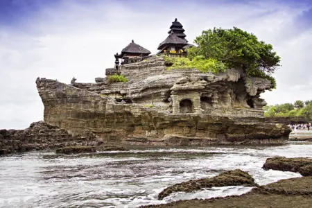 Tanah Lot Temple Square