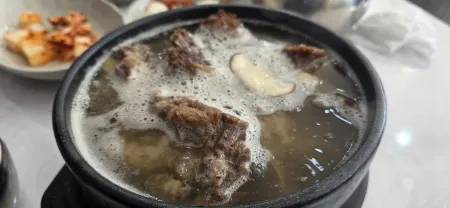 Gyeongseongjip Galbitang