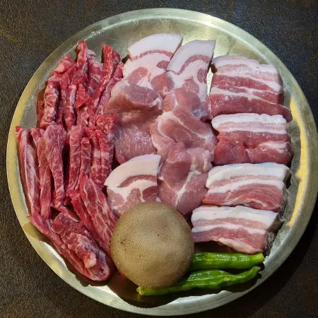 Yuksik Munhwa