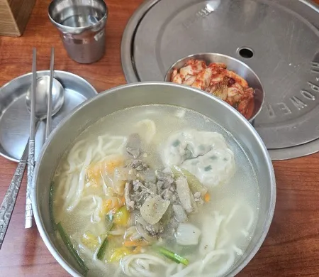 明洞刀削麵涮涮鍋