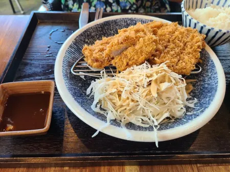 Basak Donkatsu Samhwa Branch