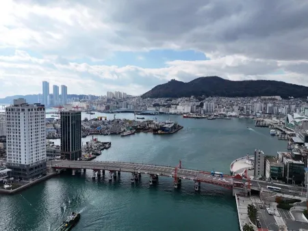 Yeongdo Bridge
