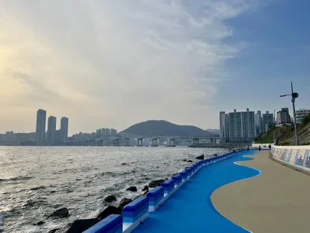 Jeoryeong coastal path