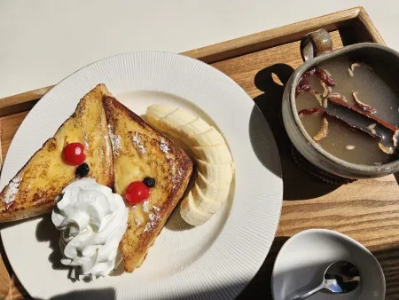 Maru Cafe
