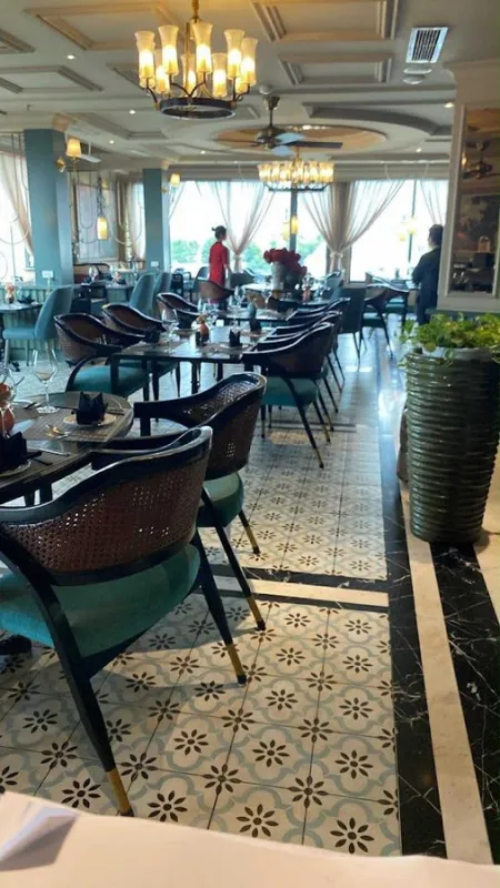 Essence Restaurant