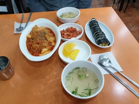 Gimbap Cheonguk Sansu Branch