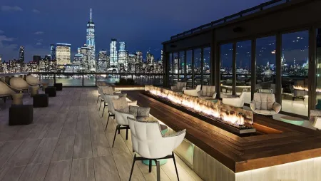 DoubleTree by Hilton Hotel & Suites Jersey City