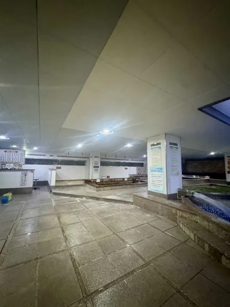 蓮山海水SPA