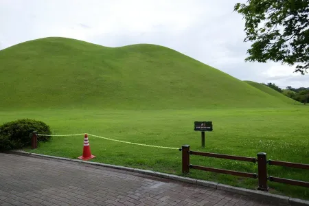 Hwangnamdaechong Tomb