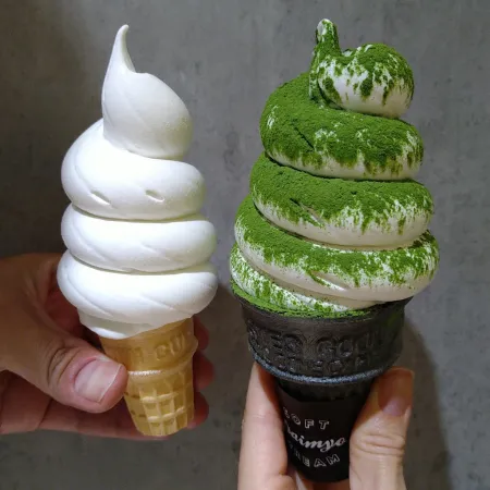 DAIMYO SOFTCREAM Fukuoka PARCO Shop