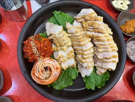 先史缸菜包肉