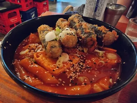 Donggyeong Yasijang Gangnam Branch