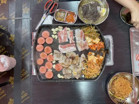 돼지네 삼겹살