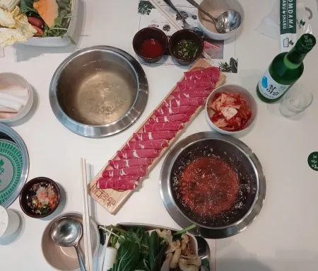 Bomdama Shabu Shabu Mullae