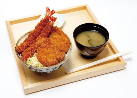 新潟カツ丼 タレカツ KITTE大阪店