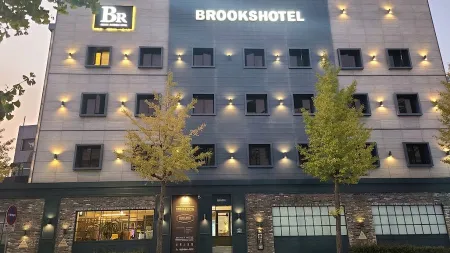 Mireuk Mireuk Beer Hostel