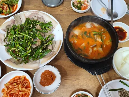 Yetnal Dwaeji Gukbap