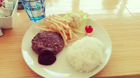 Rana Burger Maruyama