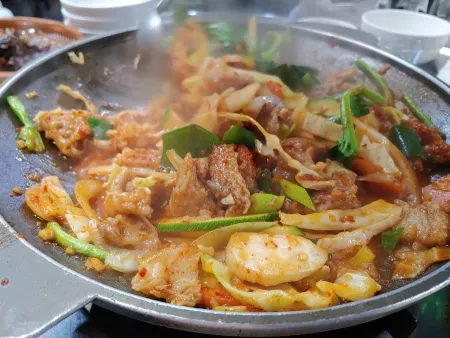 Seokdae Munhyeon Gopchang