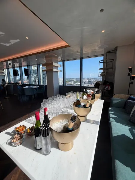 Qibo Skybar