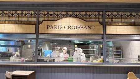 Paris Croissant Gangnam Station Branch